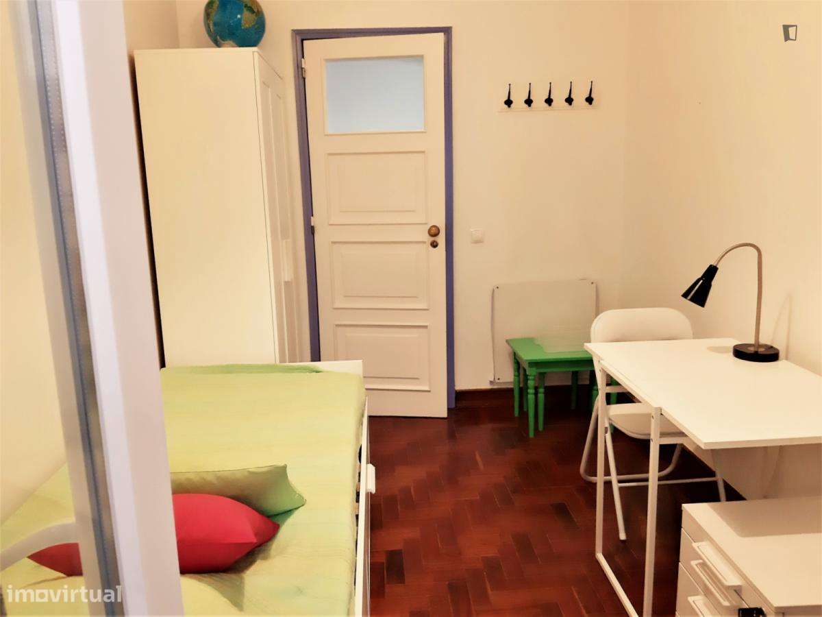 Quarto - localizado em Picoas Lisbon - Grande imagem: 4/19