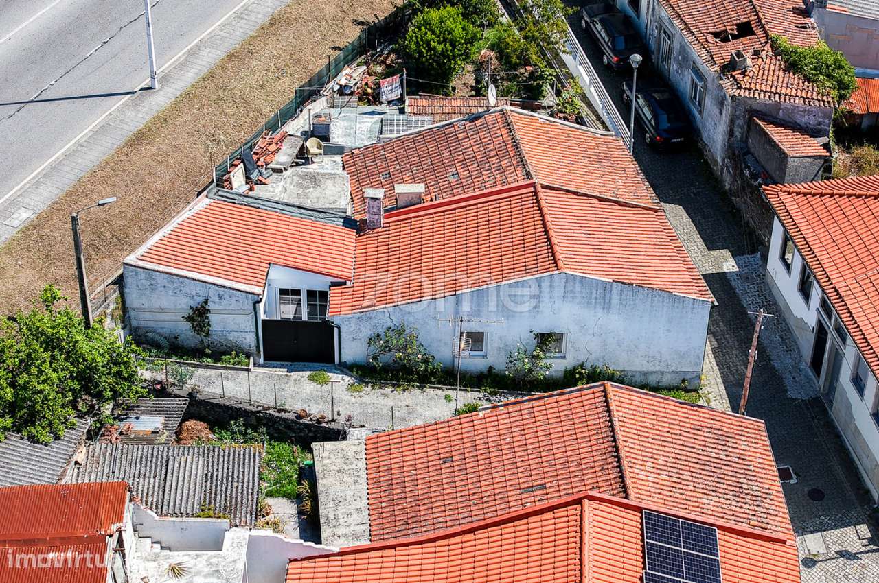 Moradia Térrea T2 Renovada no centro de Viana do Castelo-35