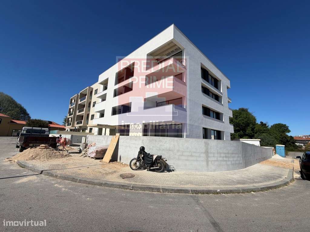 EXCELENTE APARTAMENTO T3 NO CENTRO DE OLIVEIRA DE AZEMEIS-26
