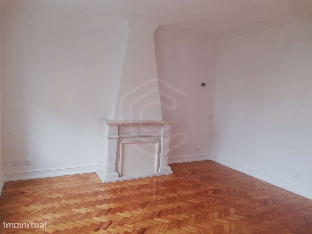 T4 com Garagem em Alvalade - Grande imagem: 5/22