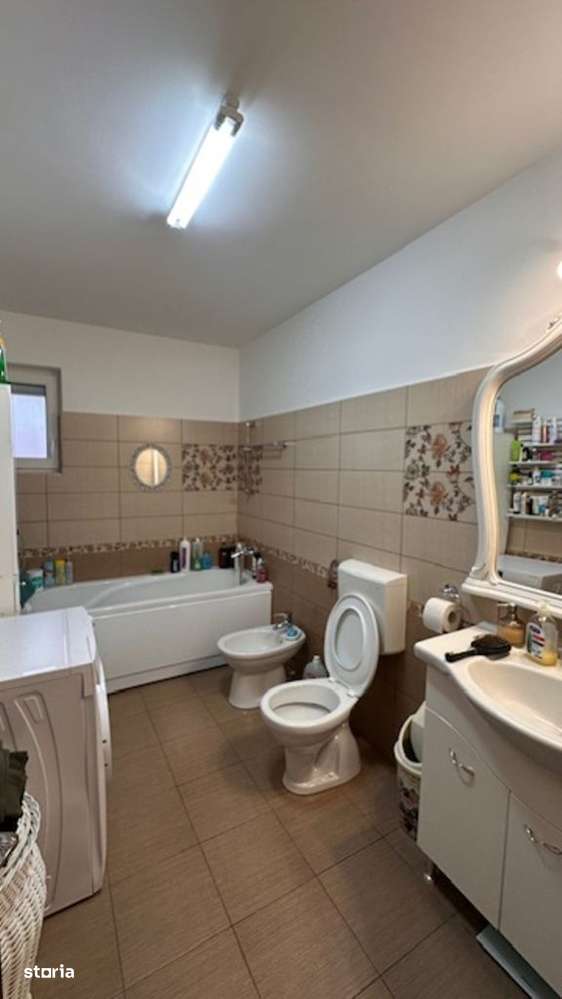 VICTORIEI- zona V. Borcutului casa parter finisata la cheie! - Imagine principală: 4/12