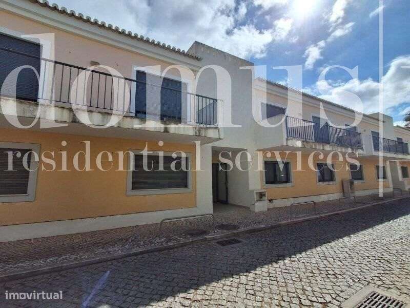 Apartamento em condomínio fechado no Alvor-16