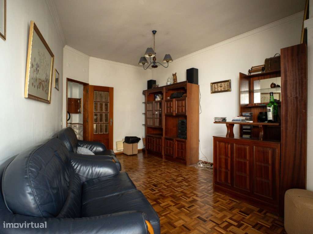 Apartamento T2 1º andar - Rua Jaime Cortesão, Baixa da Banheira-3