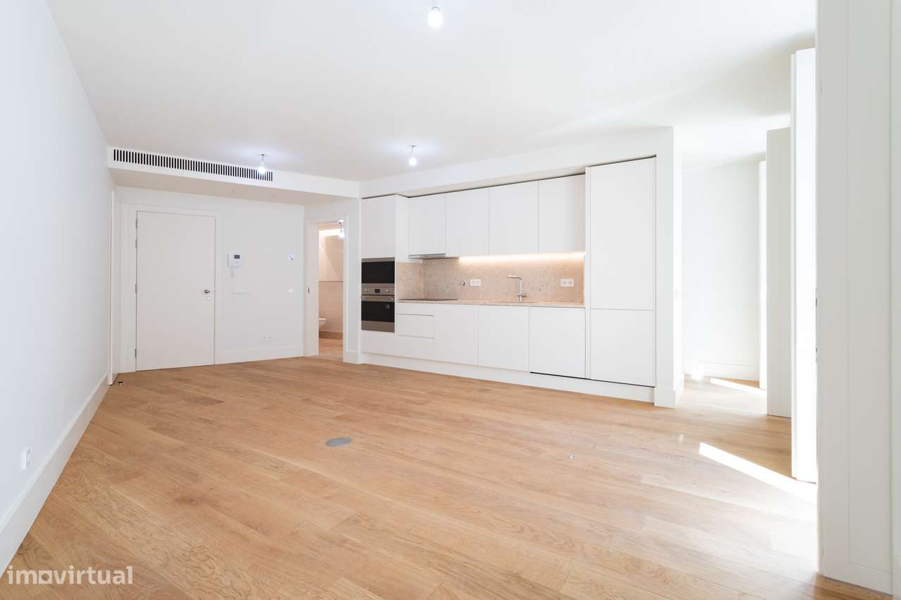 APARTAMENTO DUPLEX T1 DE LUXO, A 3 MINUTOS DA AV. DA LIBERDADE - Grande imagem: 5/20