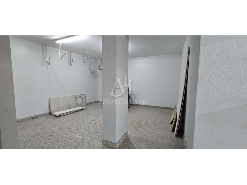 Armazém/arrecadação c/ 81 m2-9