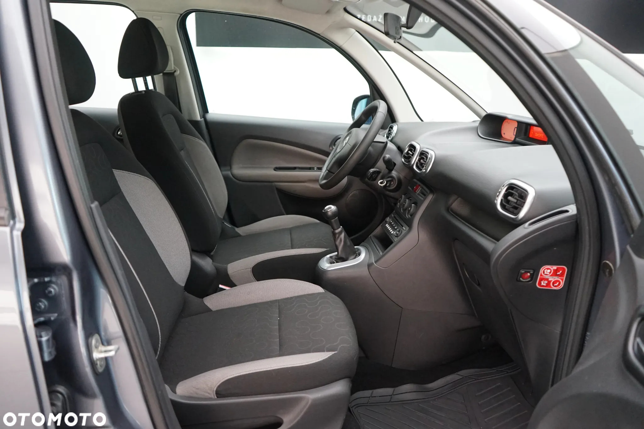 Citroën C3 Picasso 1.6 HDi Attraction - 20