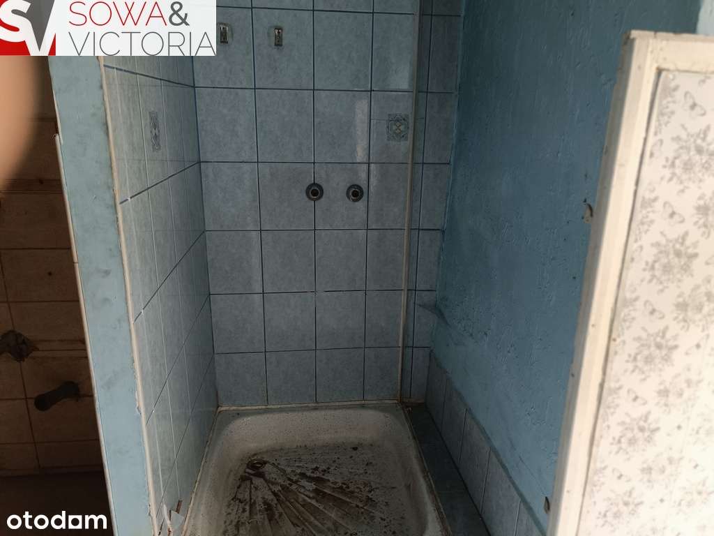 Nieduże mieszkanie do kapitalnego remontu-4