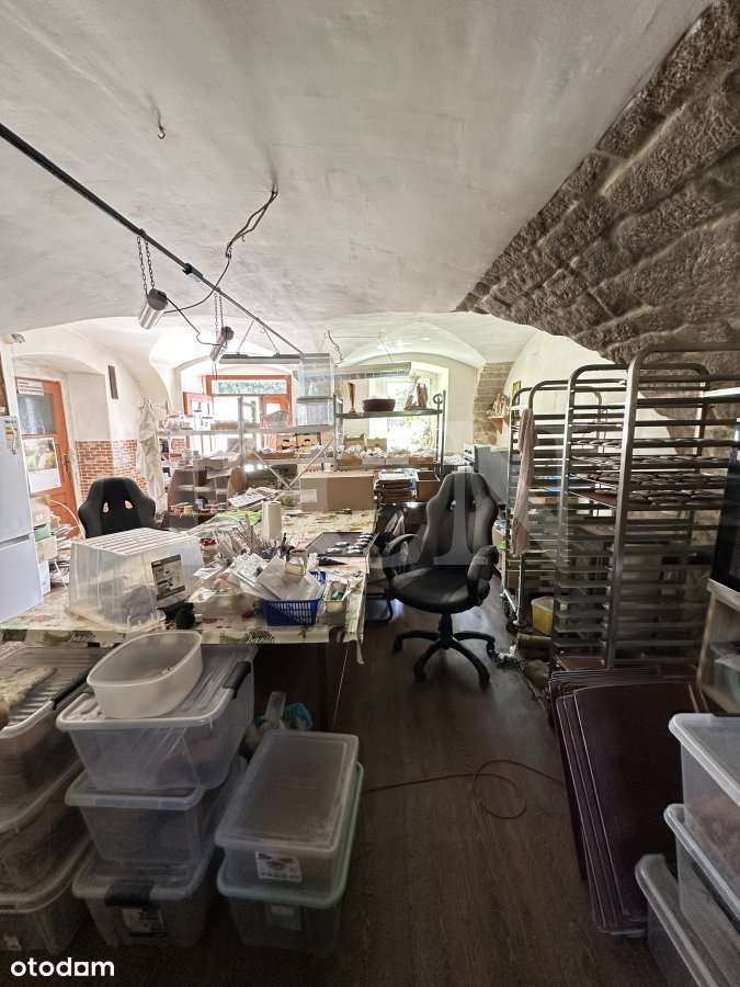 Urokliwy dom z zabudowaniami k. Złotoryi.-11