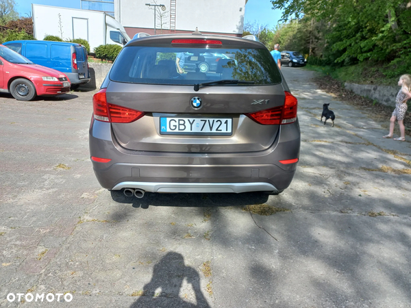 BMW X1 xDrive28i xLine - 3