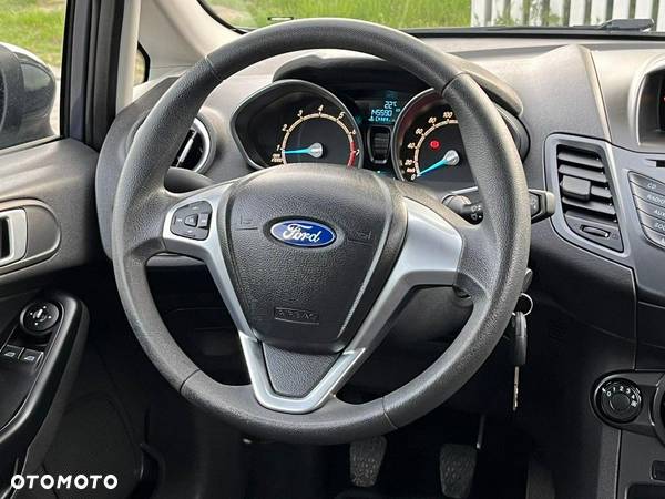 Ford Fiesta 1.25 Ambiente - 22