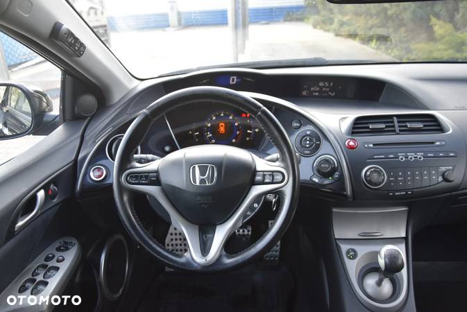 Honda Civic 1.8 Comfort - 17