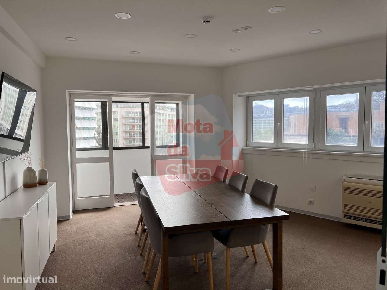 Excelente Escritorio em Lisboa no Marques de Pombal - Grande imagem: 5/17