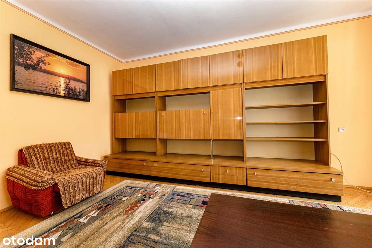 Pierwsze piętro w centrum - Pełny obrazek: 4/17