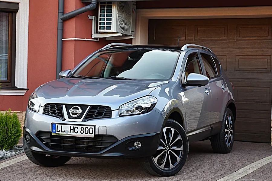 Nissan Qashqai I (2007-2013) 2.0 CVT 360 2012