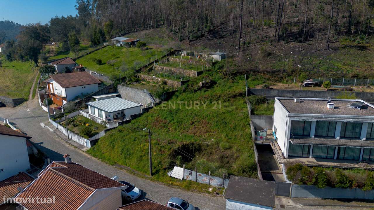 Terreno para construção de moradia de 4 frentes - Grande imagem: 2/11