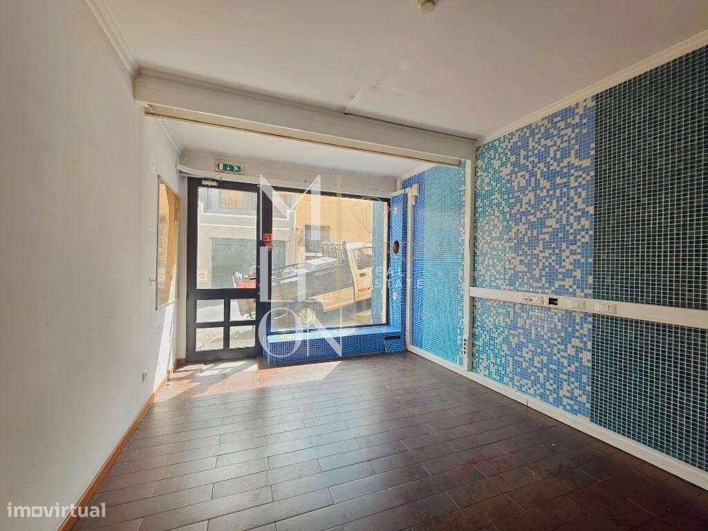 Espaço comercial para venda no Caminho da Igreja 18B. - Grande imagem: 5/34