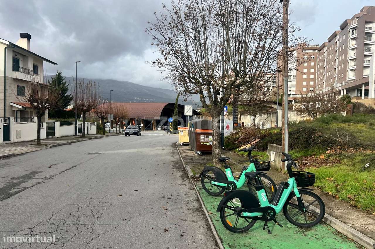 Terreno, 595 m², Mateus-1