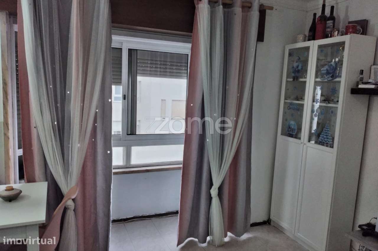 T2 em Rio de Mouro com Elevador e Parqueamento – Excelente Localiza... - Grande imagem: 3/22