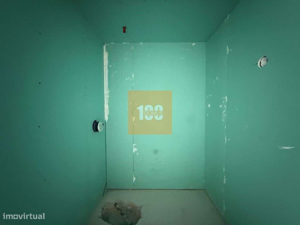 Apartamento T4 novo nas Antas-29