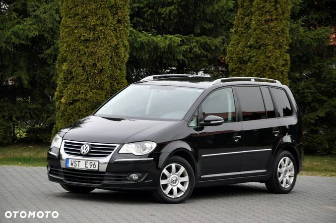 Volkswagen Touran - 10