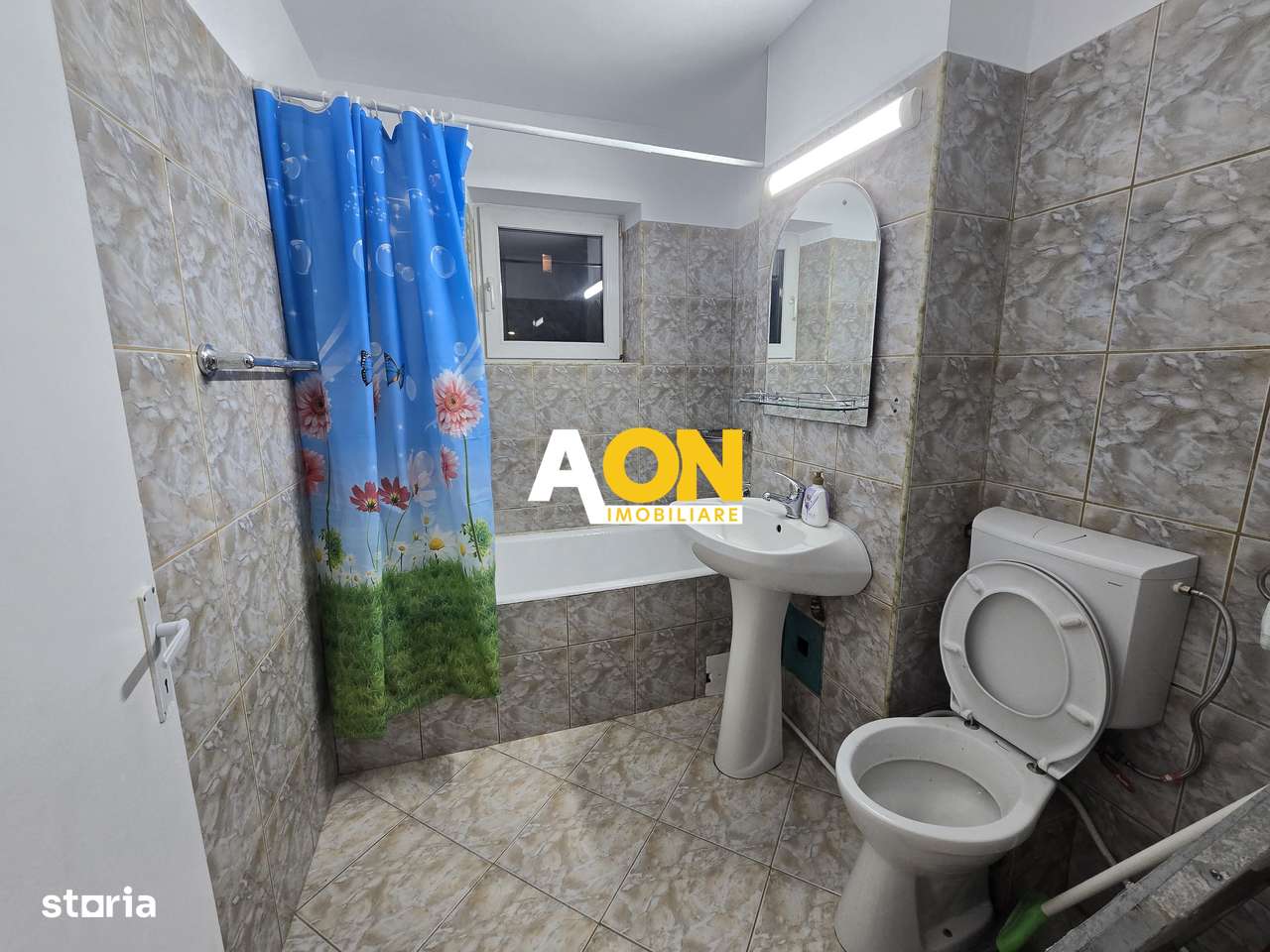 Apartament cu 3 Camere, Etaj 1, Zona Cetate - Imagine principală: 2/10