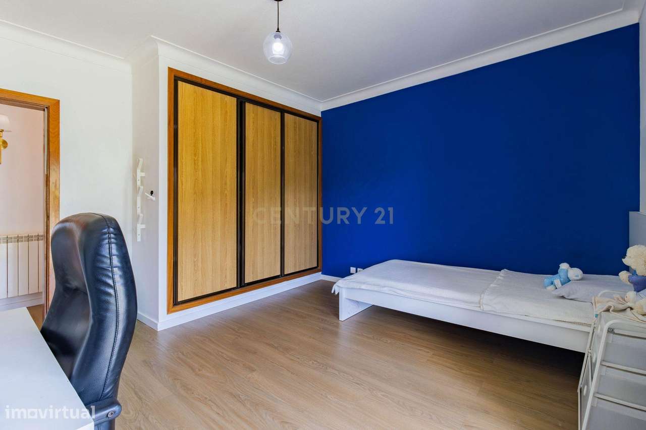 Casa Renovada em Aljubarrota, Alcobaça - 4 Quartos e Jardim-19