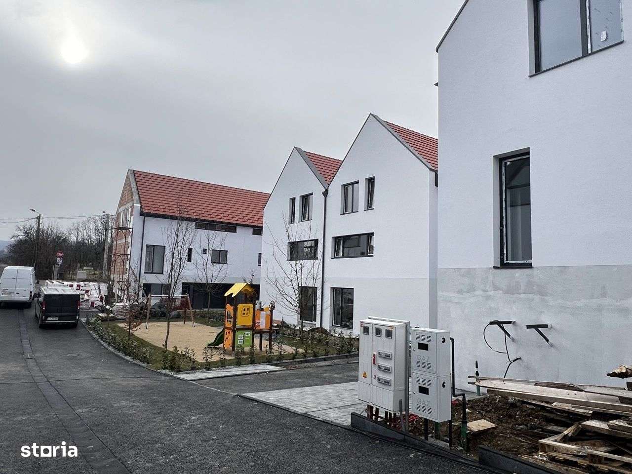 Proiect nou! Duplex de vanzare, 5 camere, Buna Ziua-3