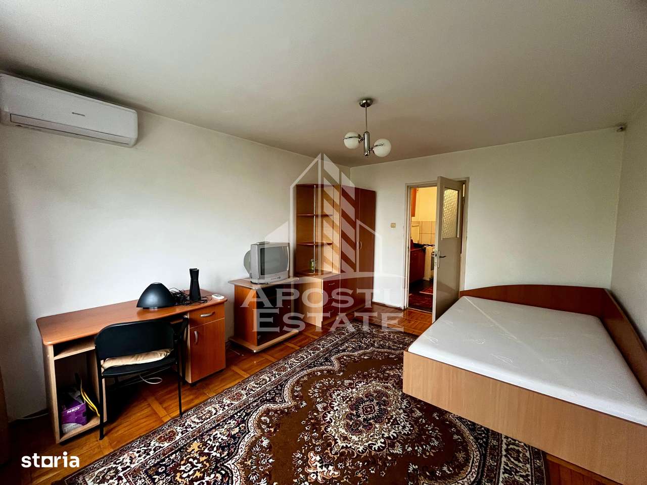 Apartament o camera, etaj 4, bloc anvelopat, Complexul Studentesc - Imagine principală: 2/8