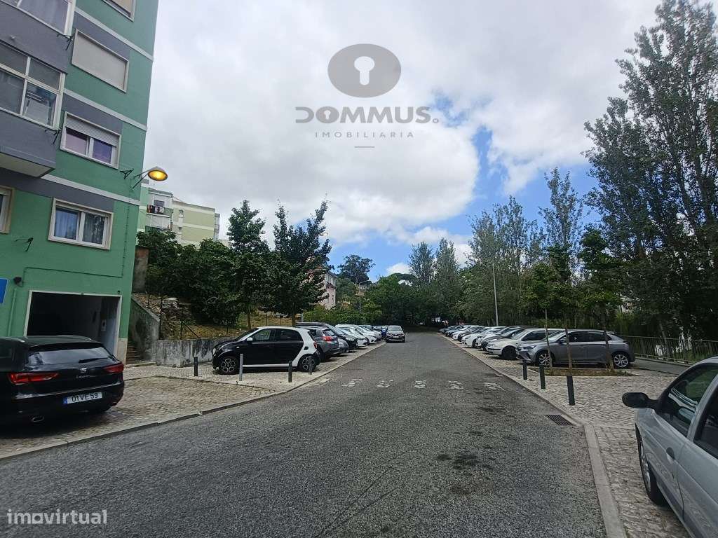Apartamento T2 Totalmente Remodelado no Cacém-24