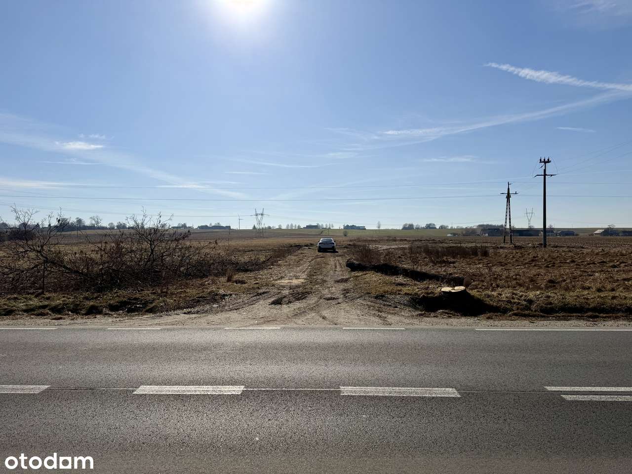 Działka inwestycyjna przy drodze wojewódzkiej FV 23%-9