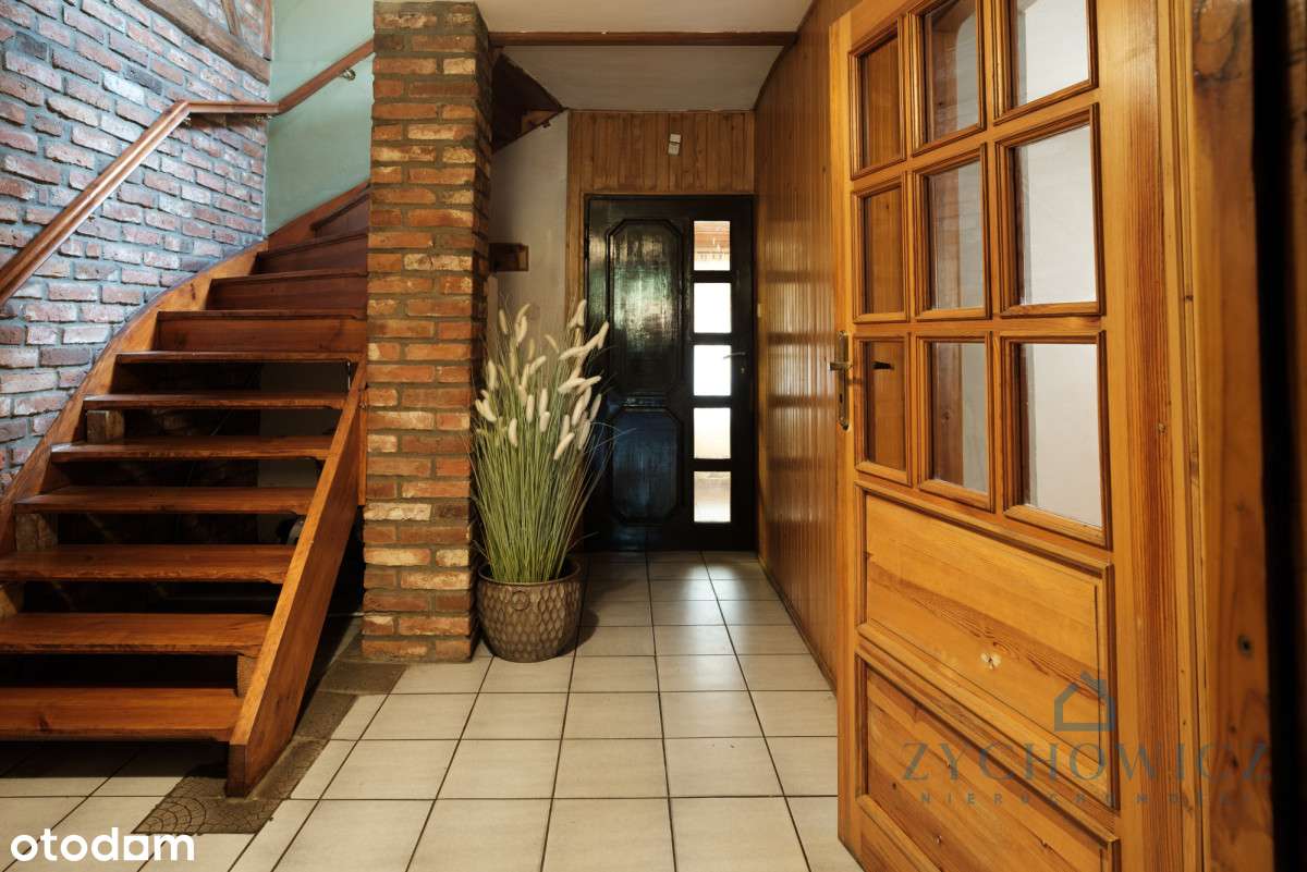 Dom w Wilkowie – przestrzeń, prywatność i natura-11