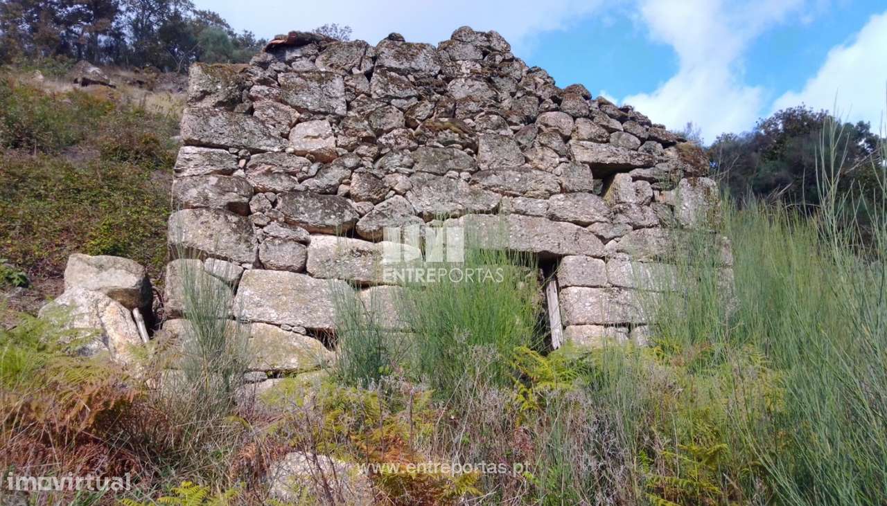 Venda de Terreno com construção em Pedra, Valadares, Baião - Grande imagem: 3/29