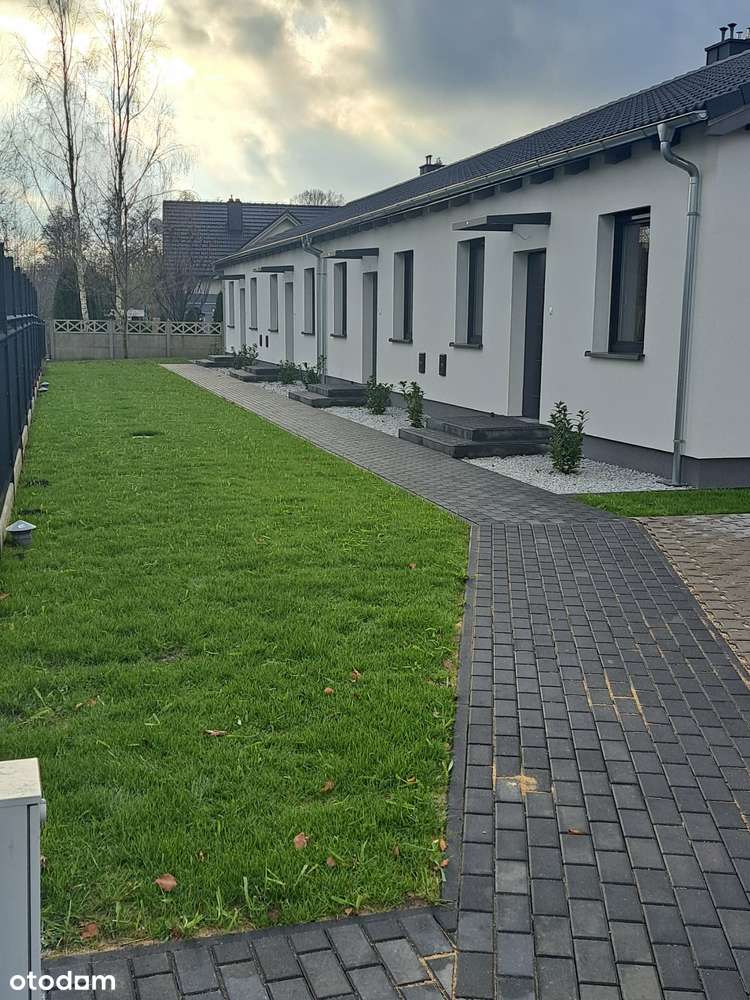 Sprzedam mieszkanie dom w zabudowie szeregowej - Pełny obrazek: 2/9