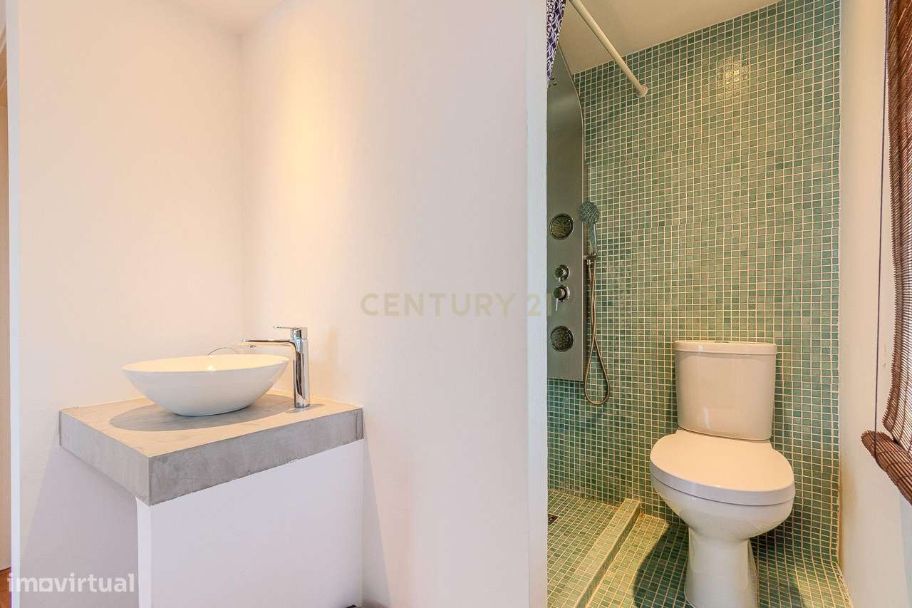 Moradia Renovada com Piscina em Quelfes, Olhão-23