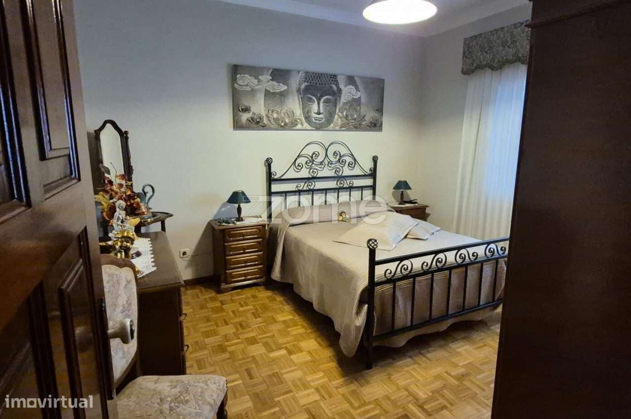 Moradia com 3 frações independentes habitacionais-18