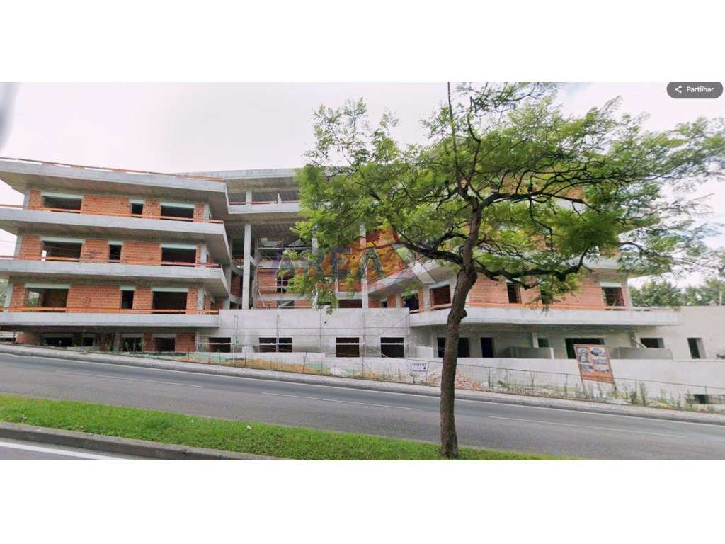 FRAÇÃO AO - T3 último andar com 104,68m2 terraço (4º andar) - Grande imagem: 3/11