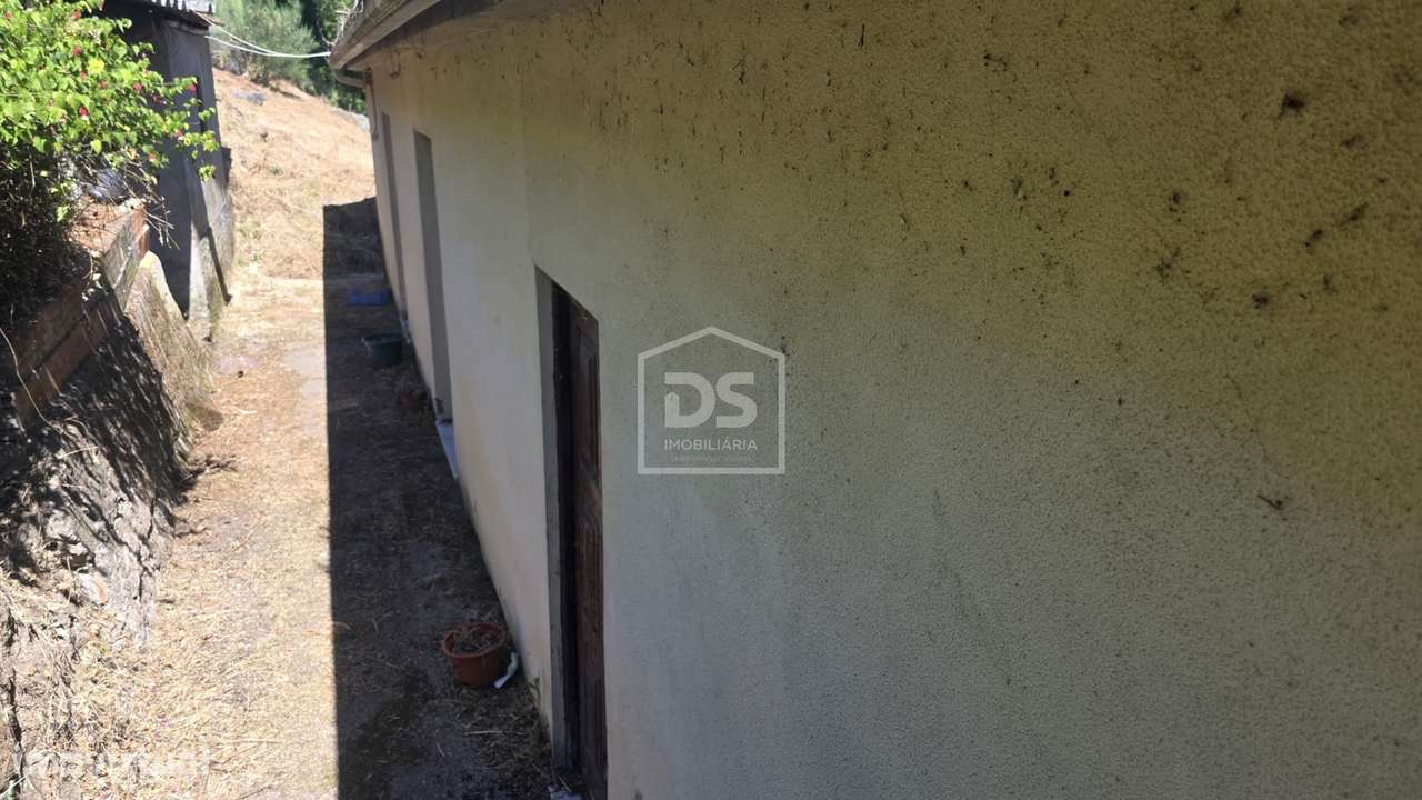 Moradia para Restaurar T3 Venda em São João de Fontoura,Resende-7