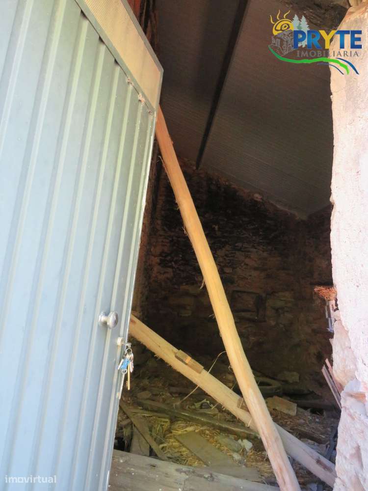 Duas moradias com potencial no Braçal – Proença-a-Nova-13