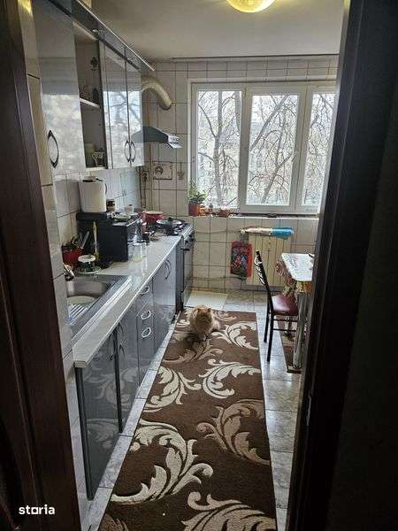 Vand apartament 4 camere, et 1 din 4, decomandat, 2 bai, 78m²