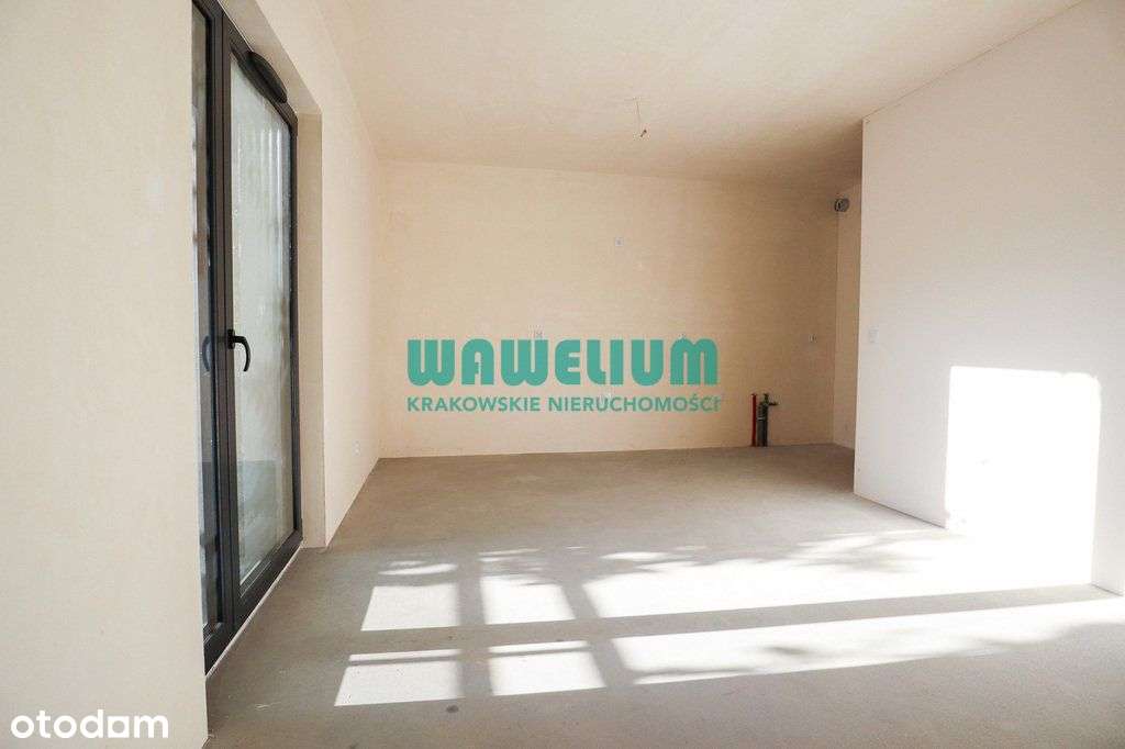 Nowe słoneczne mieszkanie z balkonem /bez Pcc !-1