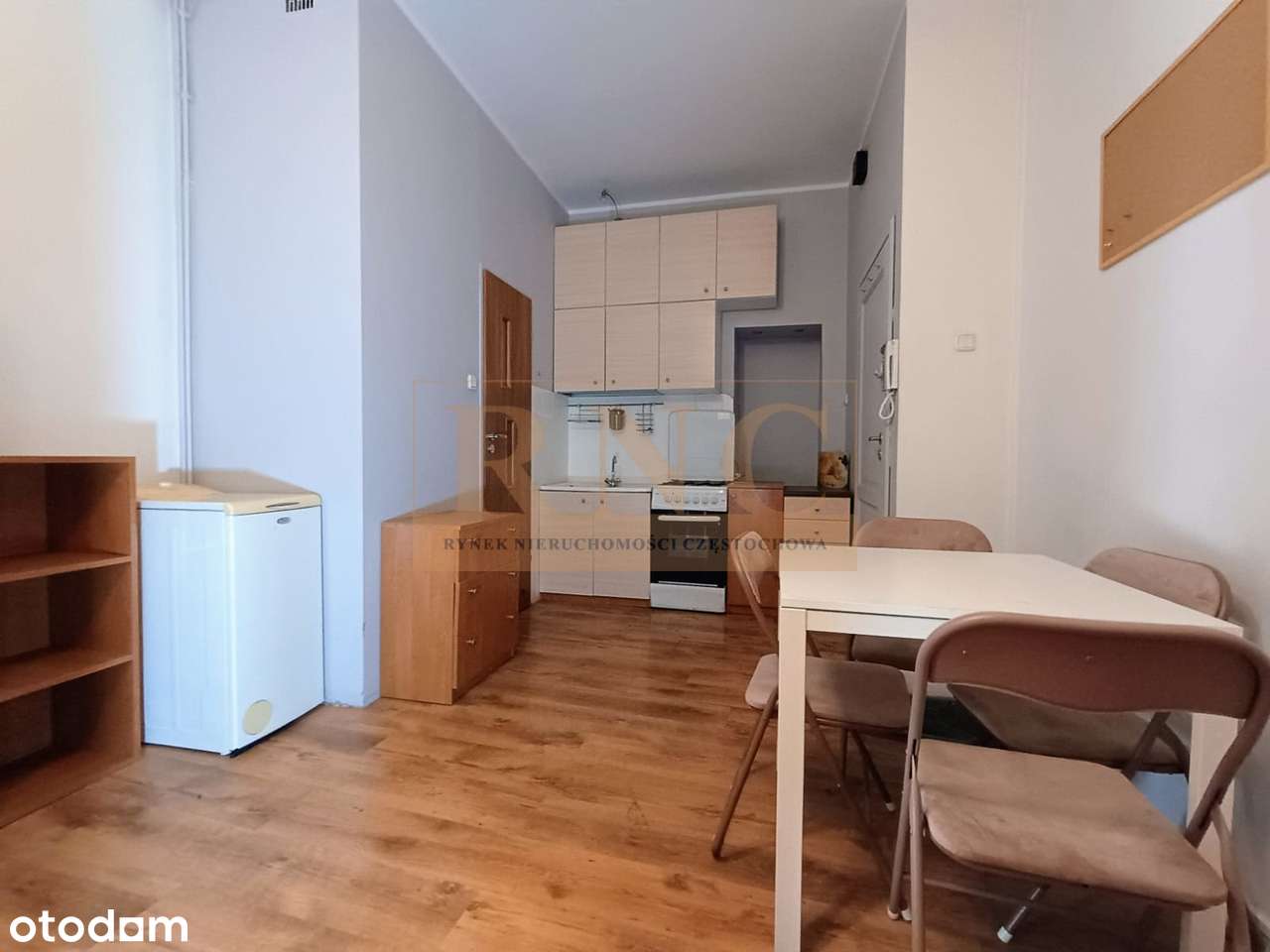 Kawalerka blisko centrum | Do zamieszkania | 1. piętro | Niski czynsz - Pełny obrazek: 4/8