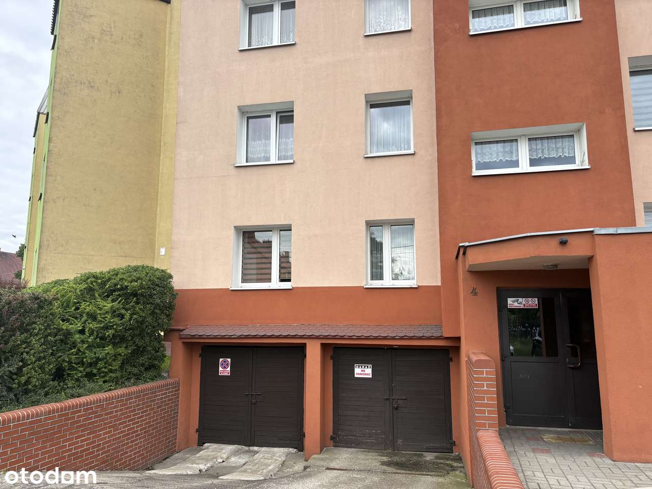 Trzypokojowe mieszkanie z balkonem i garażem trzy kroki od wyjścia.-6