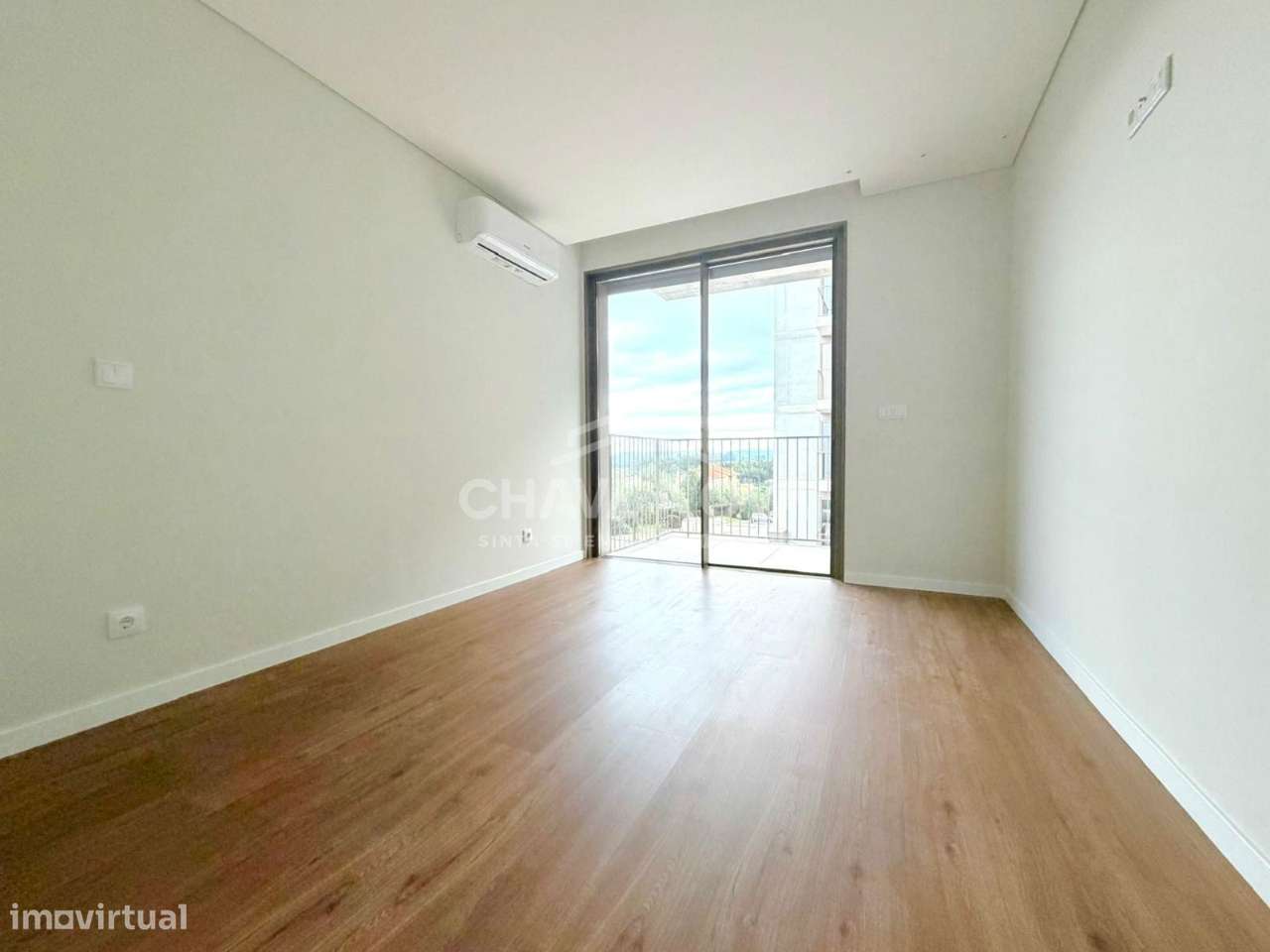 Apartamento T2 Novo - Jardins da Seara-9