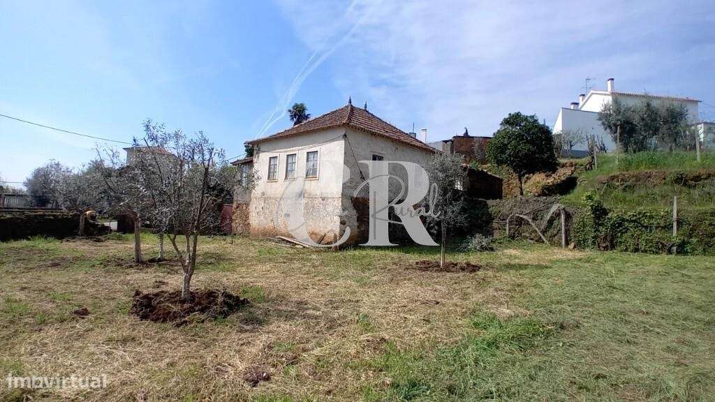 Casa de habitação em pedra com terreno e poço em Pedrógão Grande - Grande imagem: 2/54