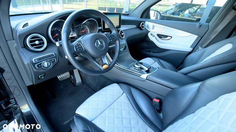 Mercedes-Benz GLC Coupe 300 4-Matic - 16