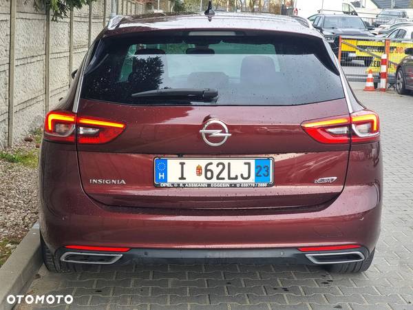 Opel Insignia Sports Tourer 2.0 BiTurbo Diesel 4x4 Exclusive - 36