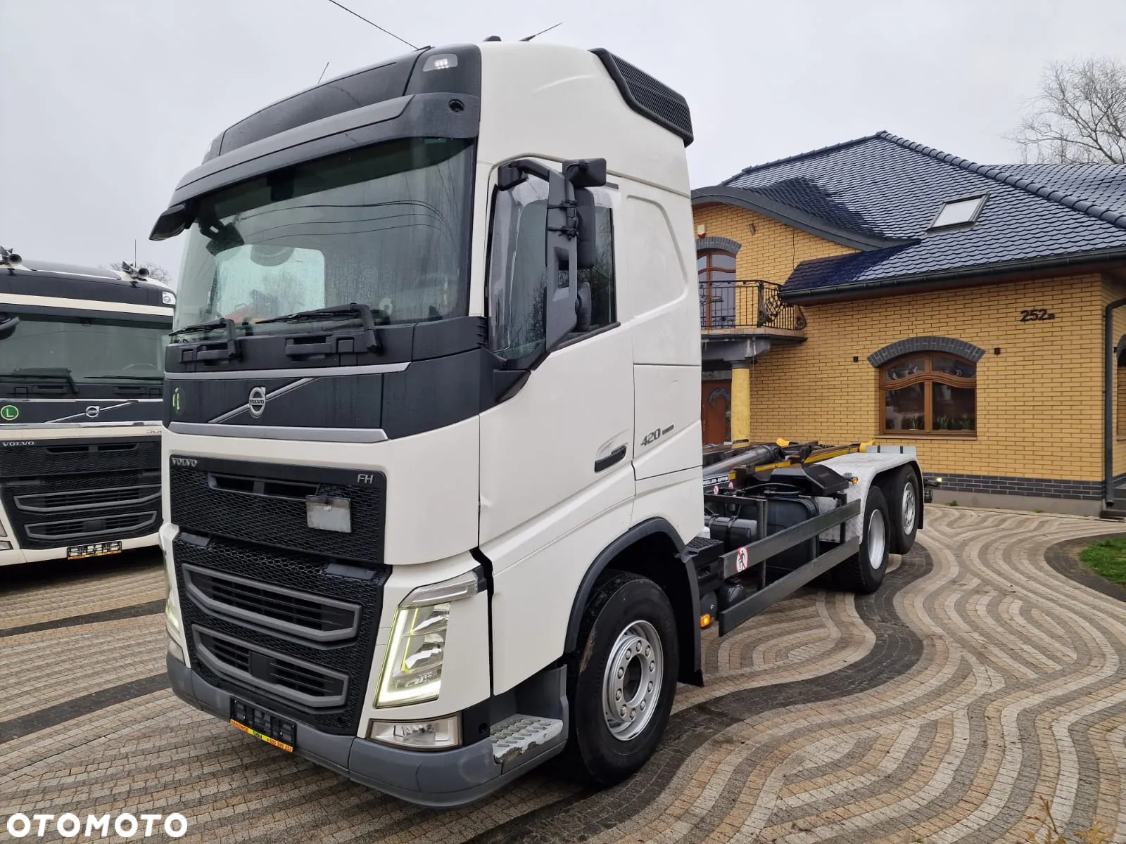 Volvo FH 420 6x2 - 2