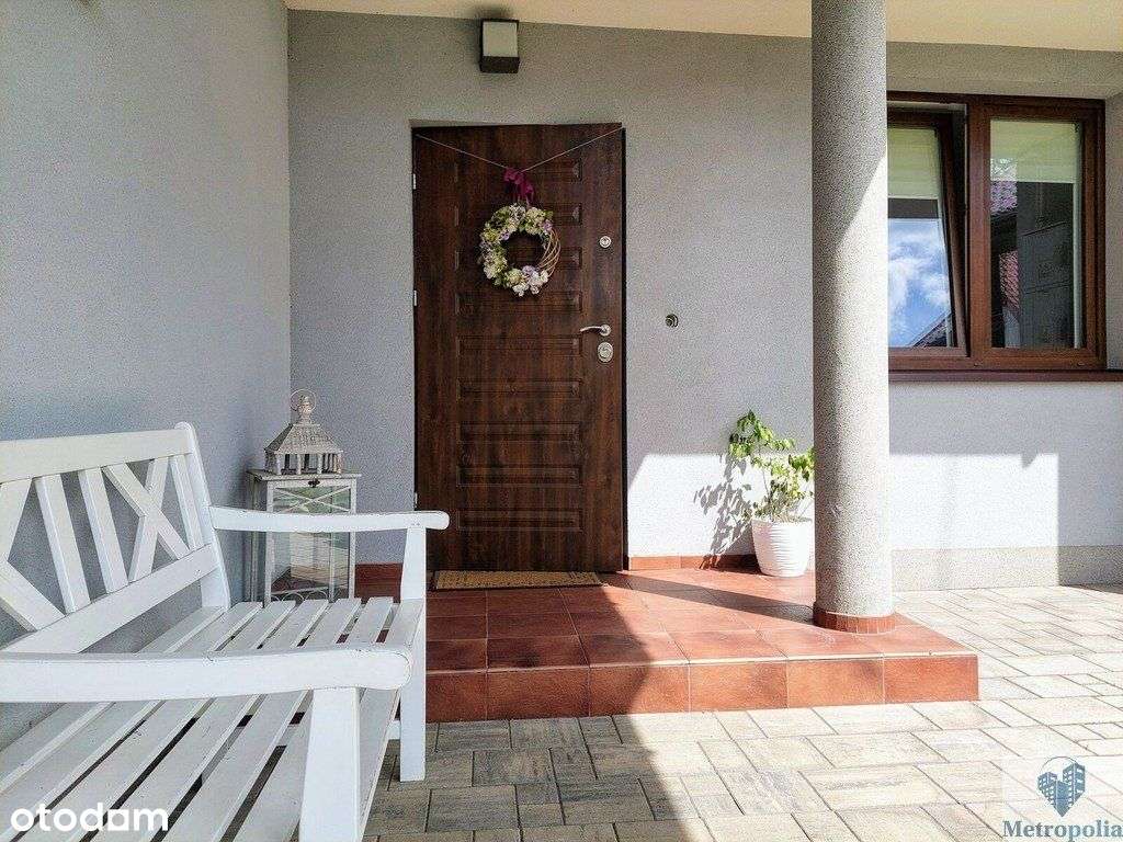 Wyjątkowo kompaktowy dom w rozsądnej cenie, 6 pok.-18