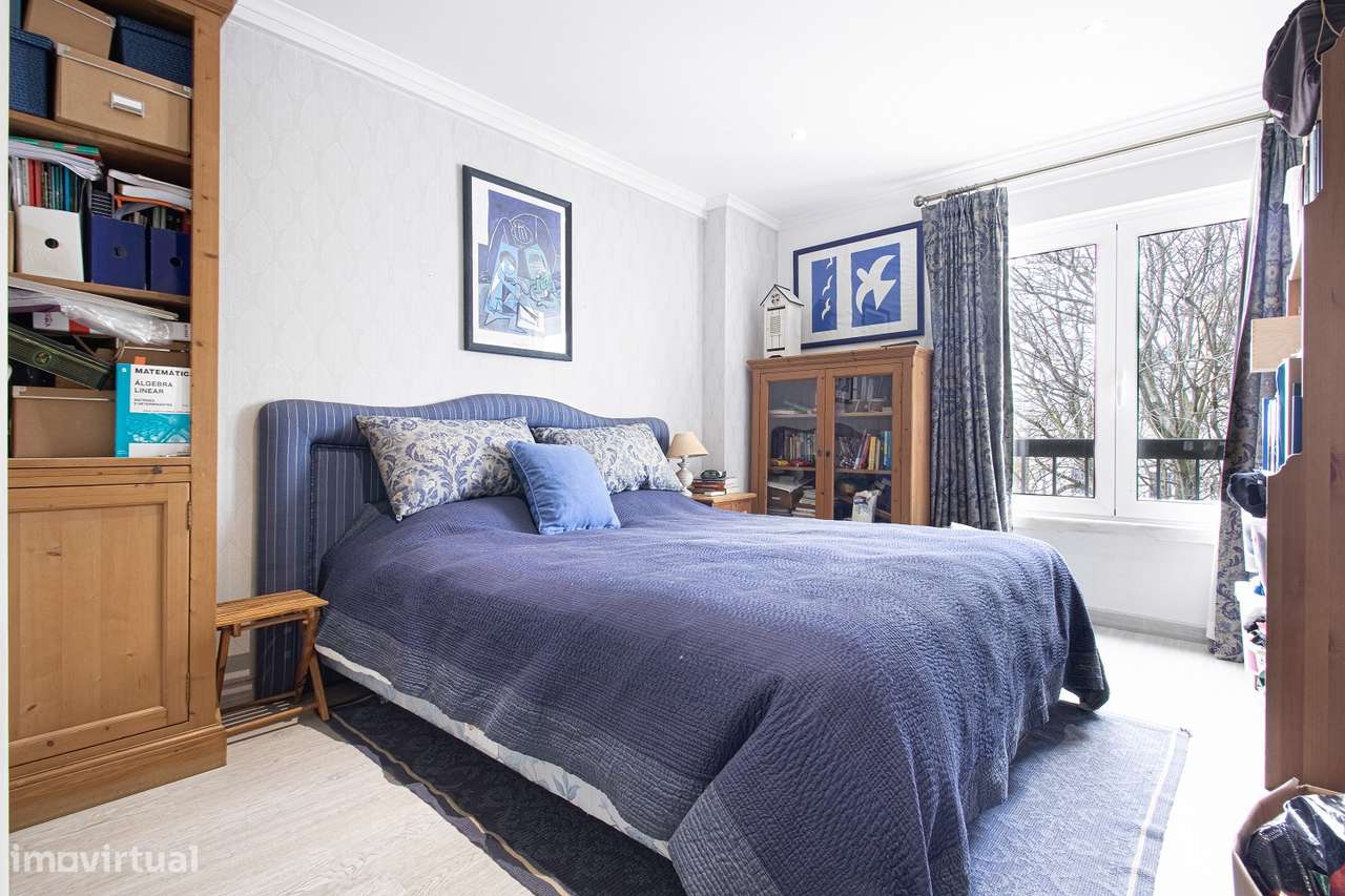 Apartamento T4  remodelado em Carnaxide-6