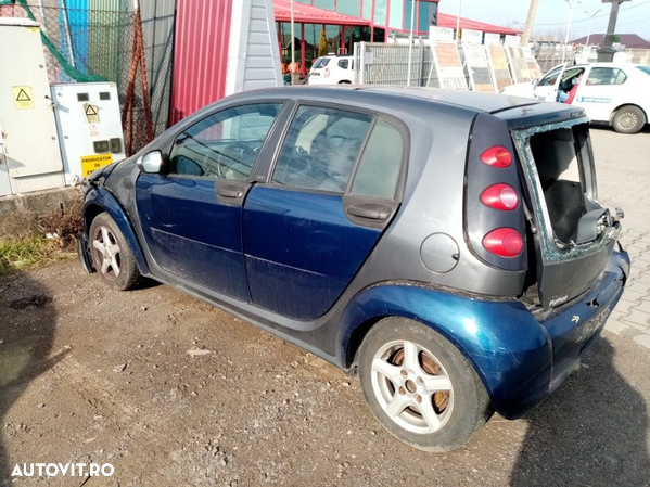 Dezmembrez Smart ForFour 1.3 Benzina - 5